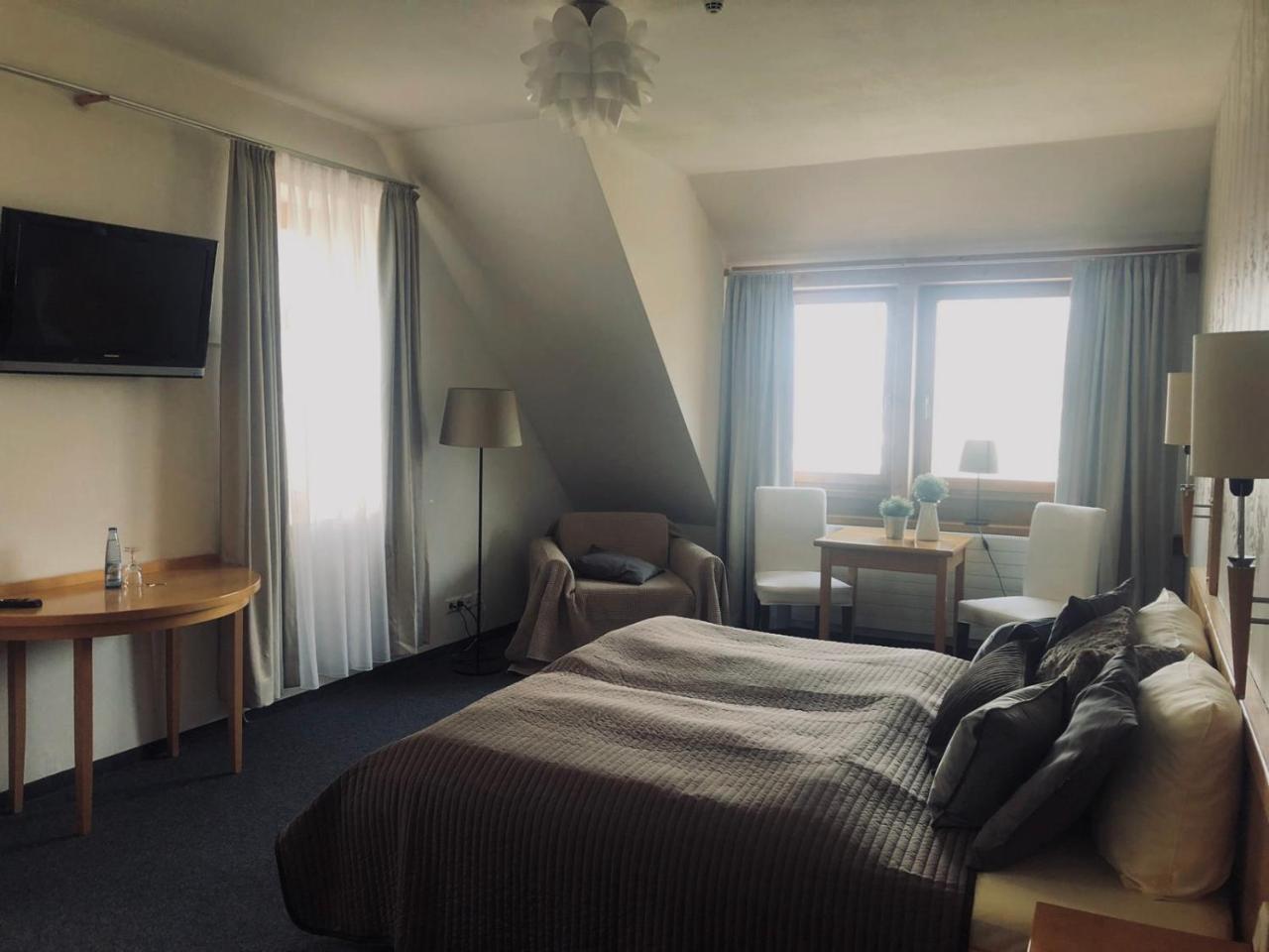 deckert`s Hotel an der Klosterpforte Lutherstadt Eisleben Buitenkant foto
